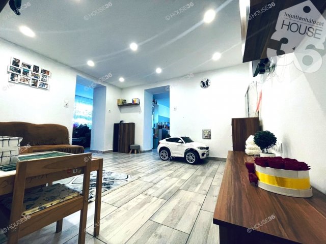 Eladó családi ház, Nyárlőrincen 44.9 M Ft, 3 szobás