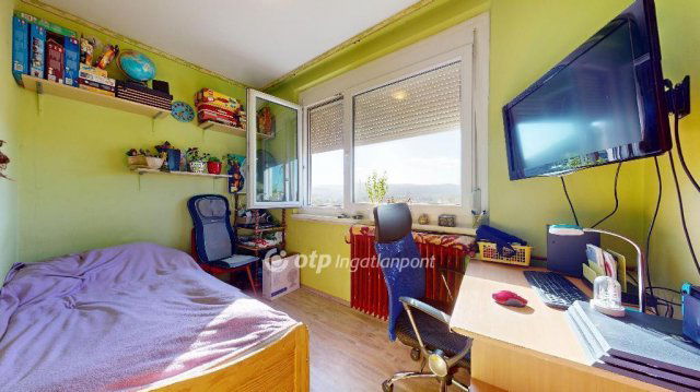 Eladó panellakás, Miskolcon 24.4 M Ft, 1+1 szobás