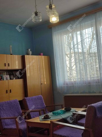 Eladó téglalakás, Tatabányán 44.99 M Ft, 3 szobás