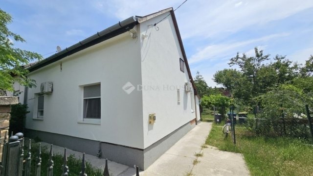 Eladó családi ház, Budapesten, XVIII. kerületben 109.99 M Ft
