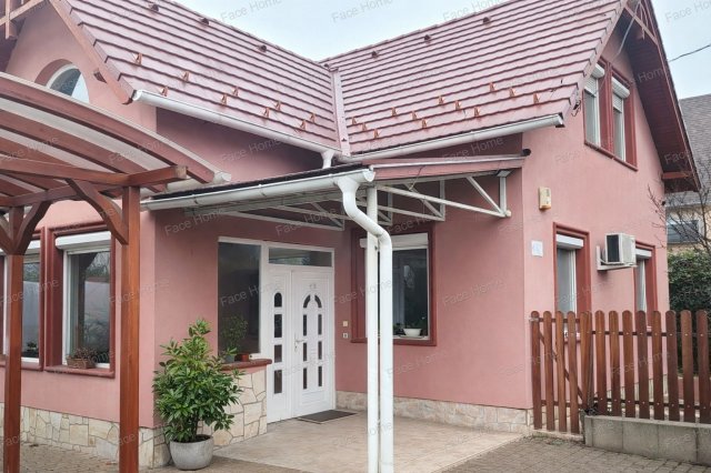 Eladó családi ház, Erdőkertesen 119 M Ft, 6 szobás