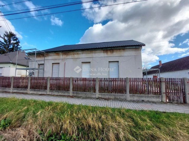 Eladó családi ház, Polgárdin 20.9 M Ft, 5 szobás