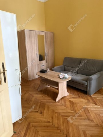 Eladó téglalakás, Budapesten, VI. kerületben 59.9 M Ft, 3 szobás