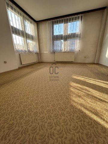 Eladó téglalakás, Cegléden 41.9 M Ft, 1 szobás