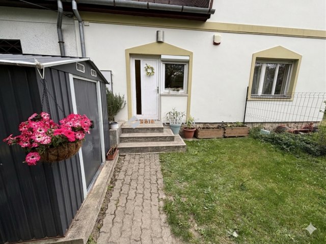 Eladó téglalakás, Budapesten, III. kerületben 97.9 M Ft
