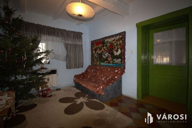 Eladó családi ház, Medgyesegyházán 6 M Ft, 3 szobás