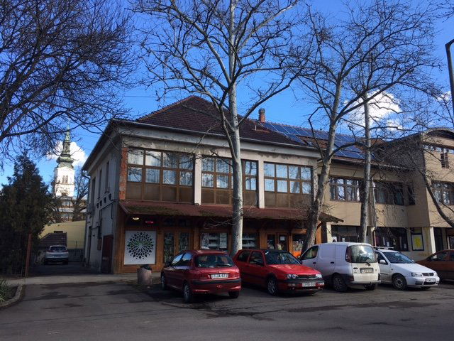 Eladó téglalakás, Békésen, Piac téren 53 M Ft, 3 szobás