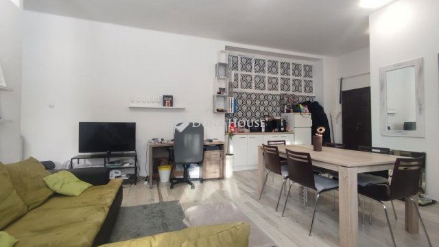 Eladó iroda, Zalaegerszegen 26.5 M Ft, 2 szobás