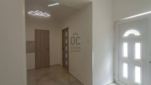 Eladó családi ház, Debrecenben 43.7 M Ft, 2 szobás