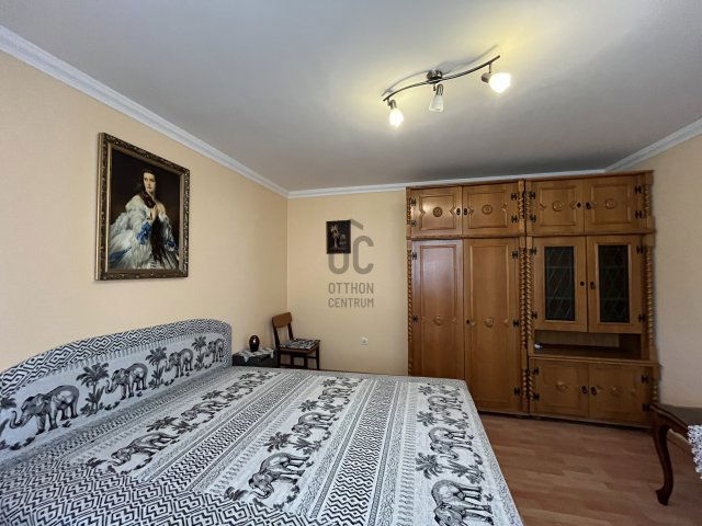 Kiadó családi ház, albérlet, Debrecenben 250 E Ft / hó