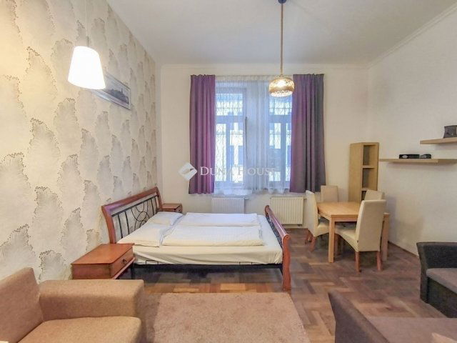 Eladó téglalakás, Budapesten, VII. kerületben 84 M Ft, 2 szobás