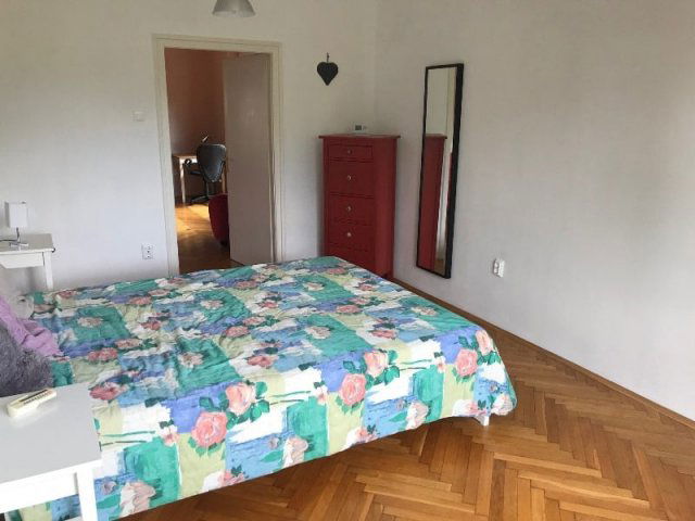 Kiadó téglalakás, albérlet, Pécsett, József Attila utcában