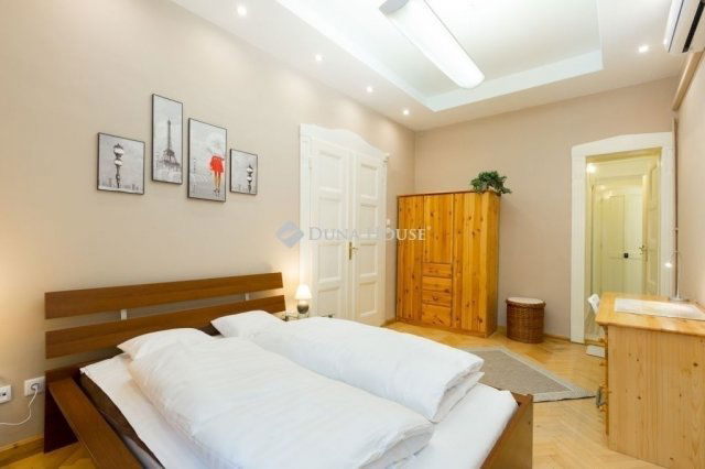 Eladó téglalakás, Budapesten, IX. kerületben 94.5 M Ft, 3 szobás