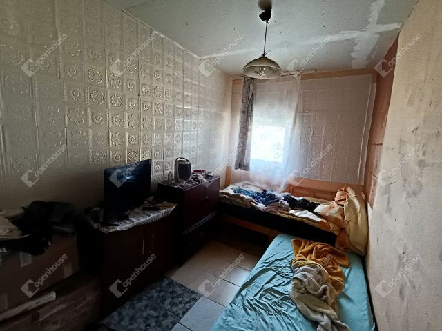 Eladó családi ház, Kadarkúton 16.9 M Ft, 2 szobás