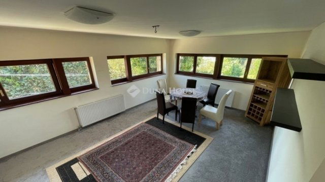 Eladó családi ház, Budapesten, II. kerületben 295 M Ft, 9 szobás