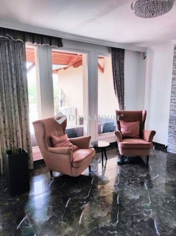 Eladó családi ház, Maglódon 335 M Ft, 7 szobás