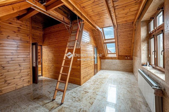 Eladó családi ház, Budajenőn 950 M Ft, 5 szobás
