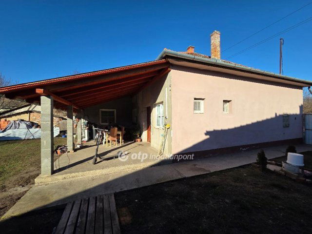 Eladó családi ház, Kunszentmártonban 20.5 M Ft, 2+1 szobás