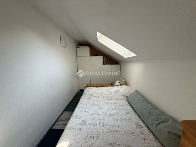 Eladó családi ház, Felsőpakonyban 78.8 M Ft, 4 szobás