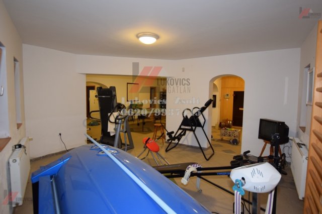 Eladó családi ház, Debrecenben 335 M Ft, 5+2 szobás