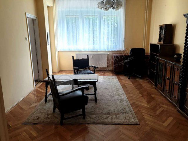 Eladó téglalakás, XI. kerületben, Lágymányosi utcában