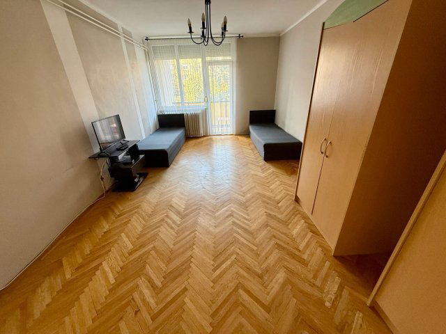 Eladó téglalakás, Móron 43.9 M Ft, 2 szobás