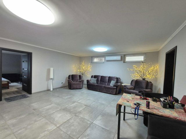 Eladó családi ház, Szigetváron 60 M Ft, 4 szobás