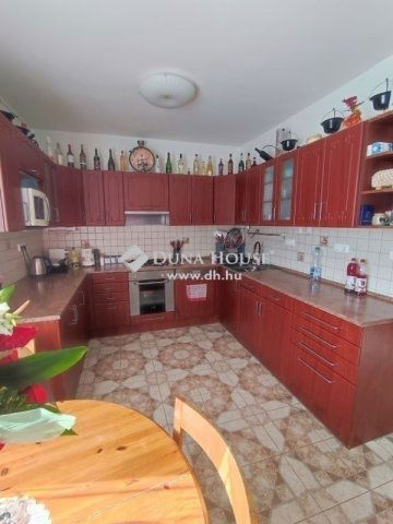 Eladó családi ház, Gyömrőn 104.5 M Ft, 5 szobás