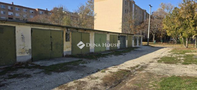 Eladó garázs, Székesfehérvárott 9.9 M Ft / költözzbe.hu