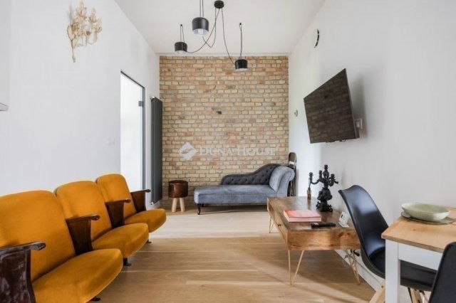 Eladó téglalakás, Budapesten, VII. kerületben 99 M Ft, 3 szobás