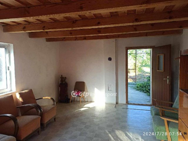 Eladó mezogazdasagi ingatlan, Bakonyszentivánon 2.79 M Ft