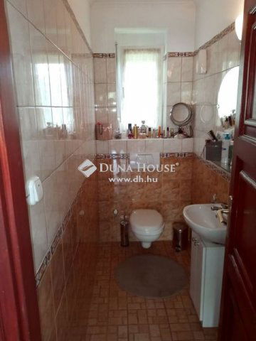 Eladó családi ház, Budaörsön 359 M Ft, 5 szobás