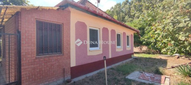 Eladó mezogazdasagi ingatlan, Cegléden 35 M Ft, 3 szobás