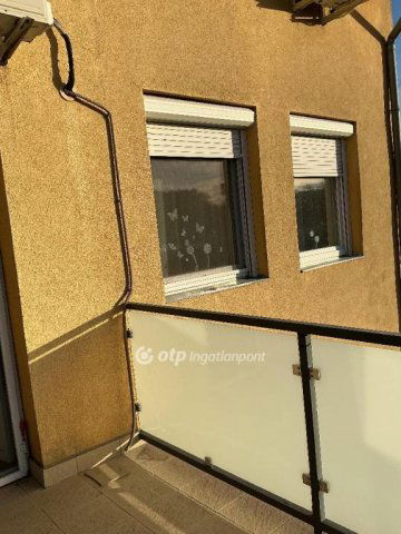 Eladó téglalakás, Nyíregyházán 56 M Ft, 3 szobás
