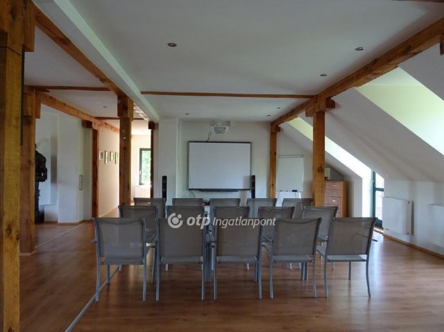 Eladó ipari ingatlan, Lispeszentadorjánban 360 M Ft