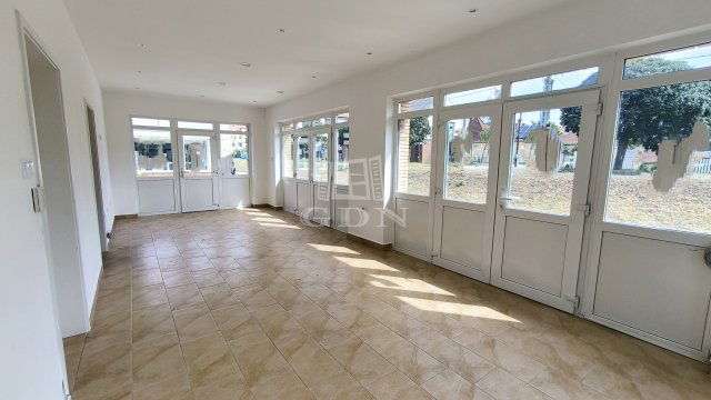 Kiadó üzlethelyiség, Dunakeszin 320 E Ft / hó