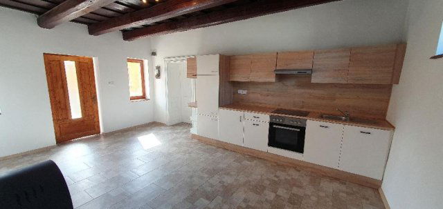 Eladó családi ház, Szentimrefalván 29.9 M Ft, 2 szobás