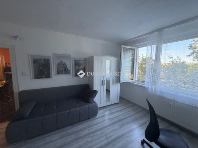 Eladó panellakás, Budapesten, XVIII. kerületben 75.9 M Ft