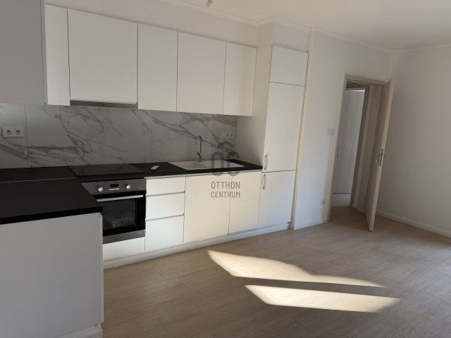 Eladó téglalakás, Budapesten, VII. kerületben 148 M Ft, 4 szobás