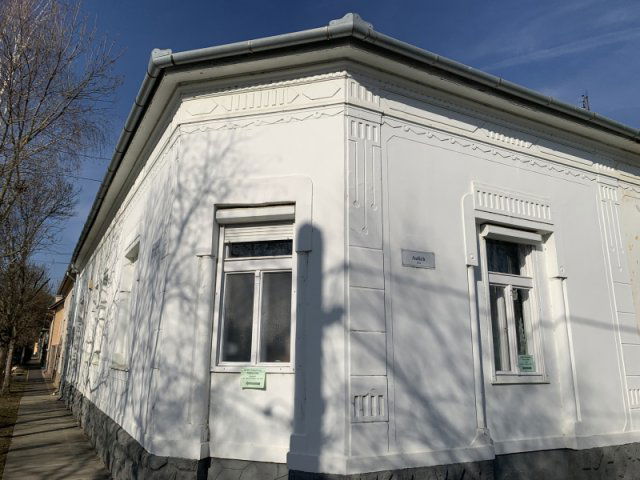 Eladó családi ház, Békéscsabán 63.5 M Ft, 5 szobás