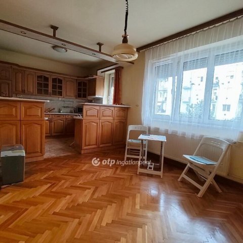 Kiadó téglalakás, albérlet, Nyíregyházán 150 E Ft / hó