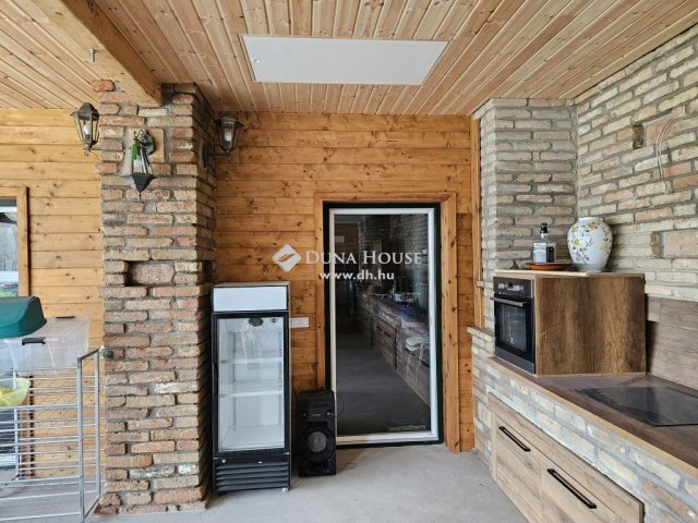 Eladó családi ház, Polgárdin 195 M Ft, 5 szobás