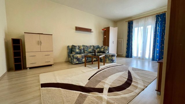 Kiadó téglalakás, albérlet, Pécsett 140 E Ft / hó, 2 szobás