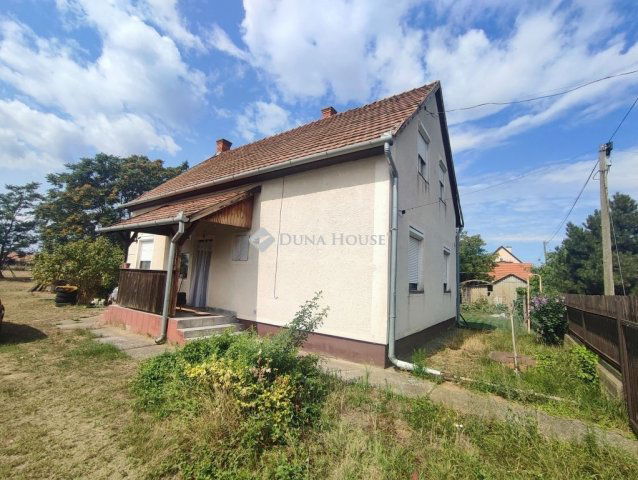 Eladó családi ház, Tiszaugon 24.9 M Ft, 5 szobás