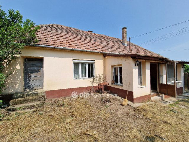 Eladó családi ház, Bagaméren 13.99 M Ft, 3 szobás