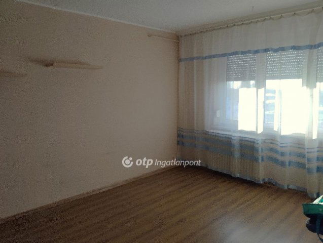 Eladó panellakás, Székesfehérvárott 49 M Ft, 1+1 szobás