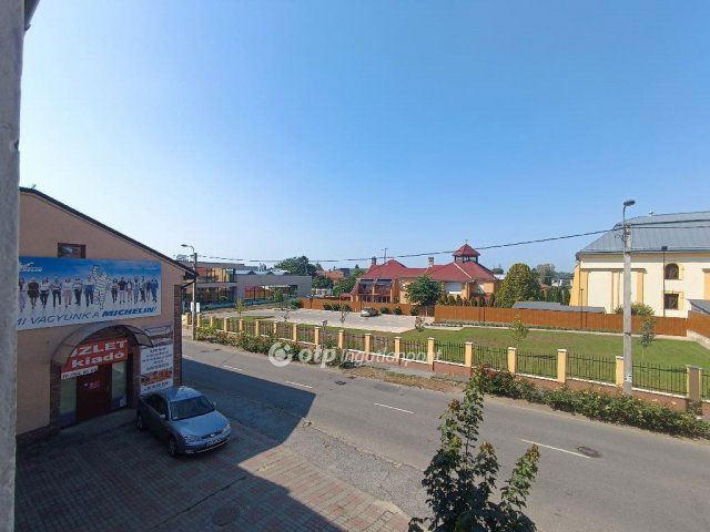 Eladó téglalakás, Kisvárdán 45 M Ft, 3+2 szobás