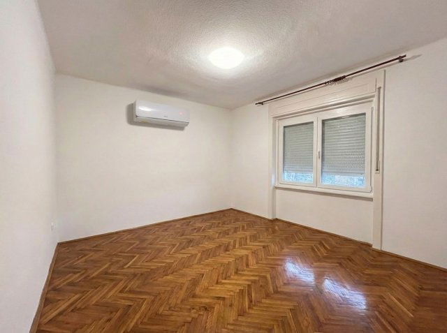 Eladó családi ház, Batykon 44.9 M Ft, 3 szobás