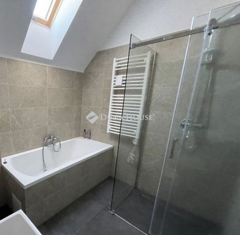 Eladó családi ház, Budakeszin 156 M Ft, 4 szobás