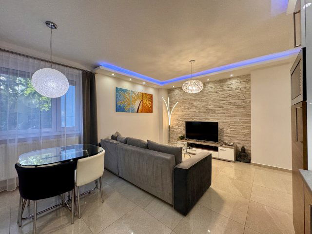 Eladó téglalakás, Debrecenben 84.99 M Ft, 2+1 szobás